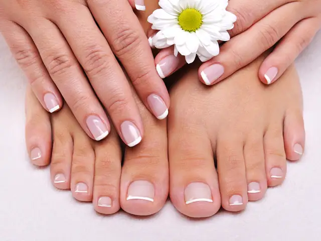 Karamanlı Pedikürcü